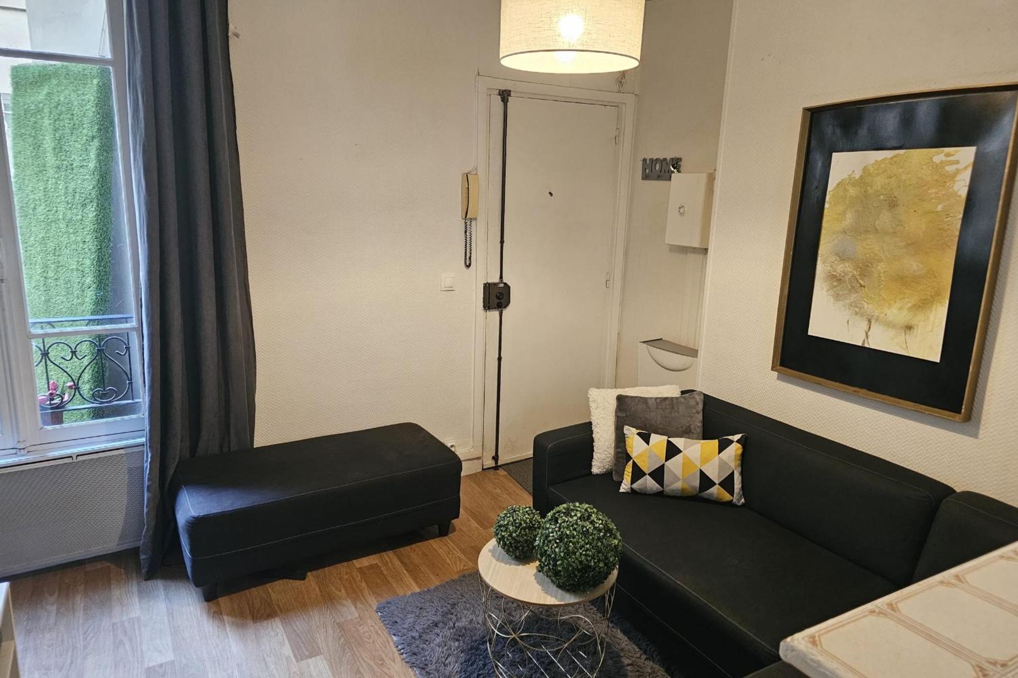 Cozy Apartment In The Heart Of The 10Th ปารีส ภายนอก รูปภาพ